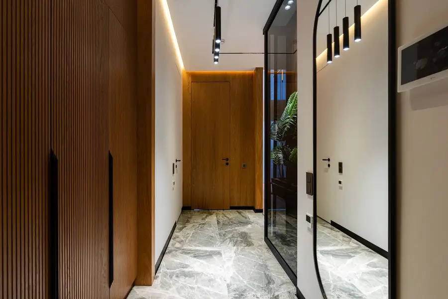 3 xonali kvartira sotiladi − 95 m²
