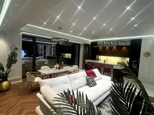 3 xonali kvartira sotiladi − 126 m²