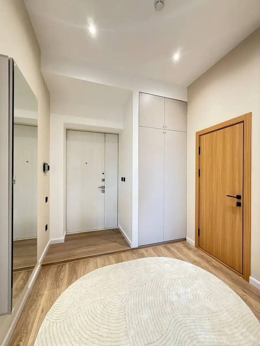 2 xonali kvartira sotiladi − 47 m²