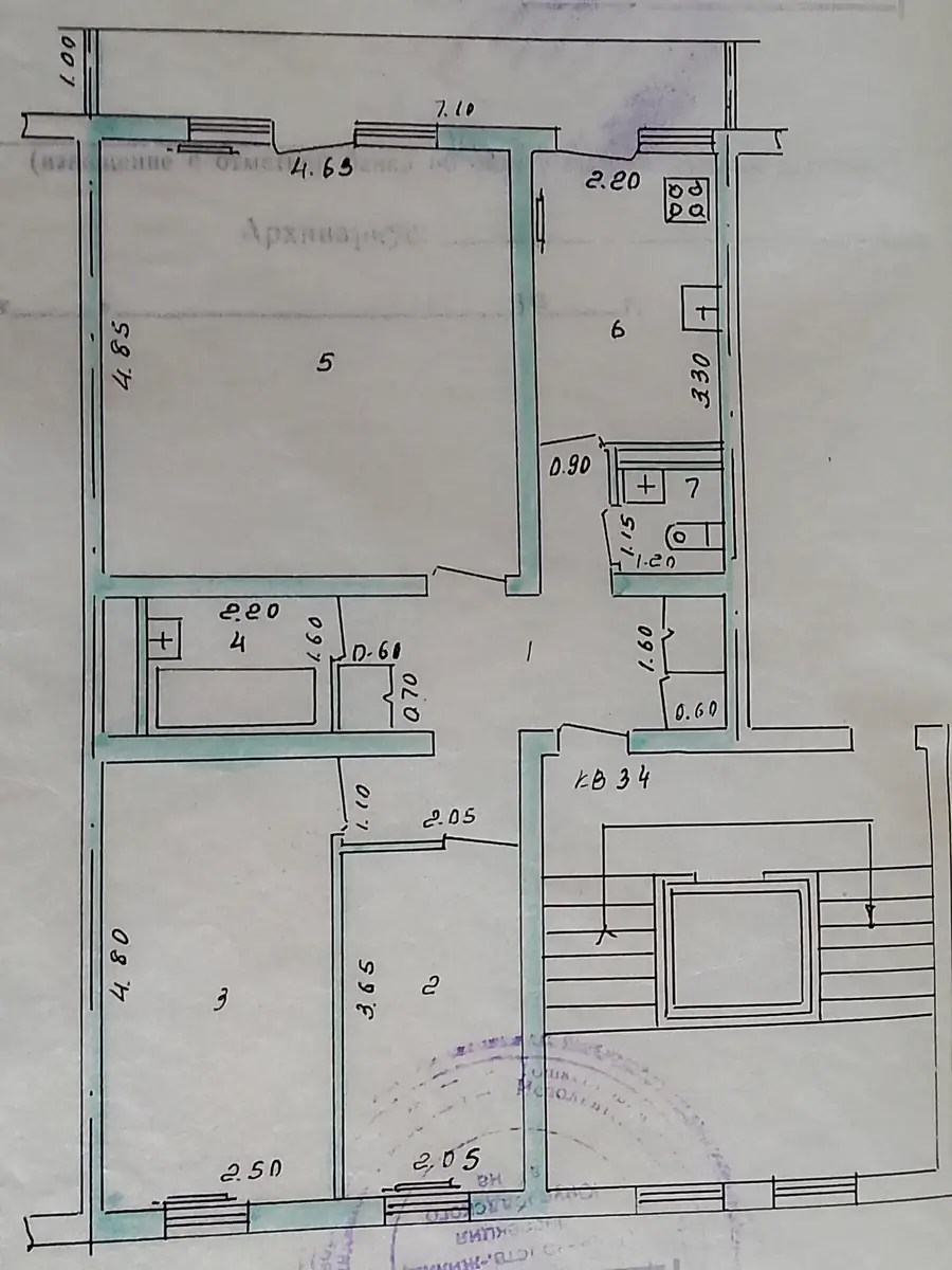 3 xonali kvartira sotiladi − 65 m²