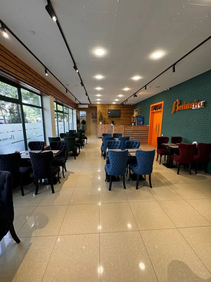 Ijaraga ofis − 369 m²