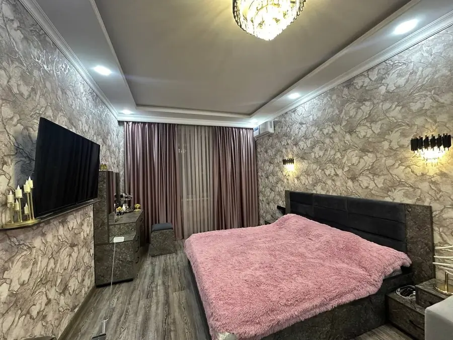 Продается 3-комнатная квартира − 97 м²