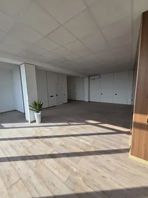 Ijaraga ofis − 78 m²