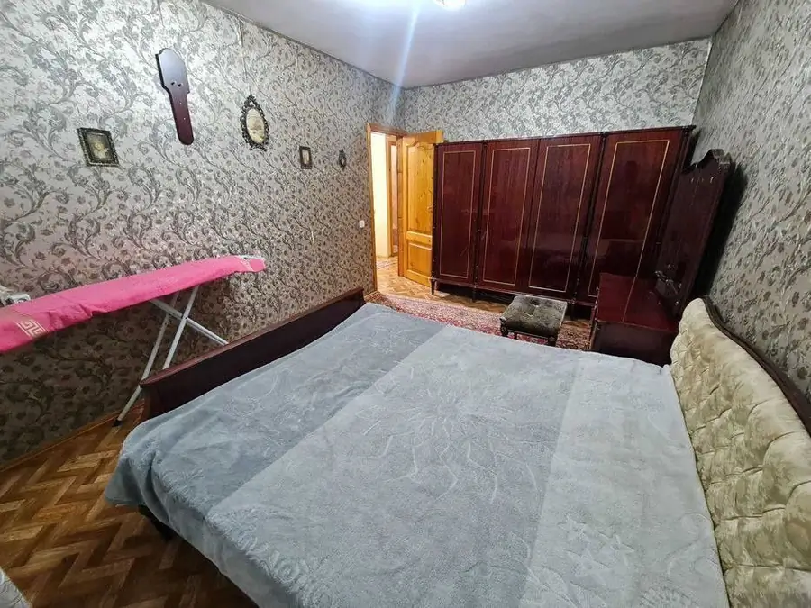 Сдается 3-комнатная квартира − 70 м²