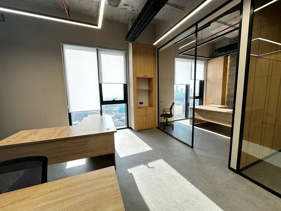 Ijaraga ofis − 99 m²