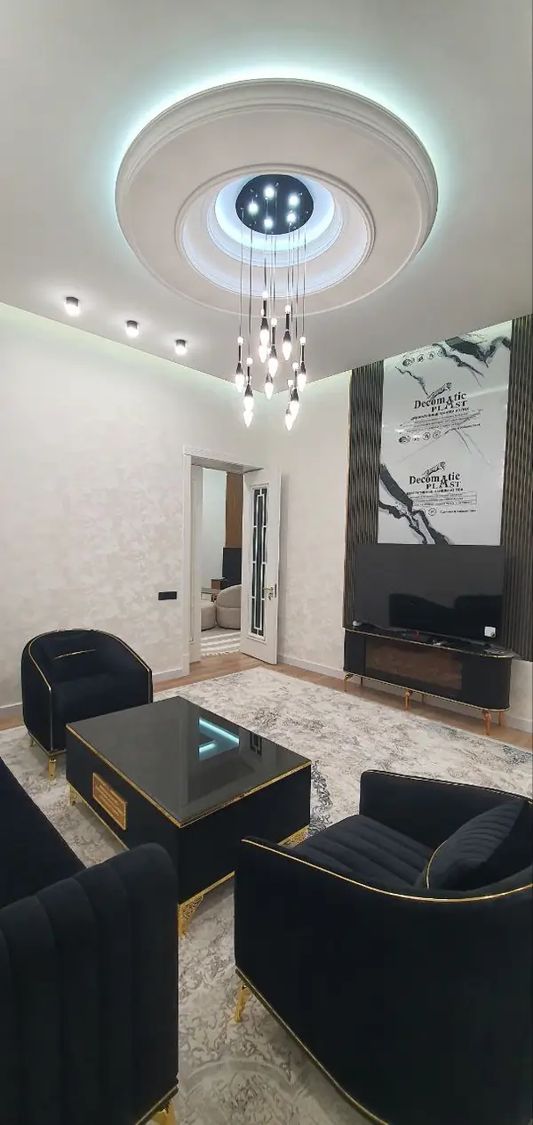 2-этажный дом − 200 м², 3 сот.