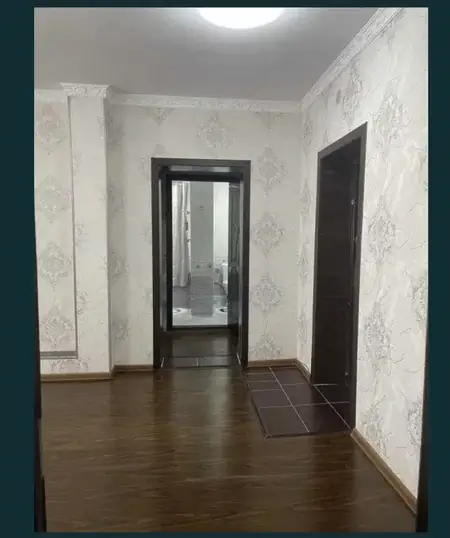 2-комнатная квартира − 70 м², 9/9 этаж