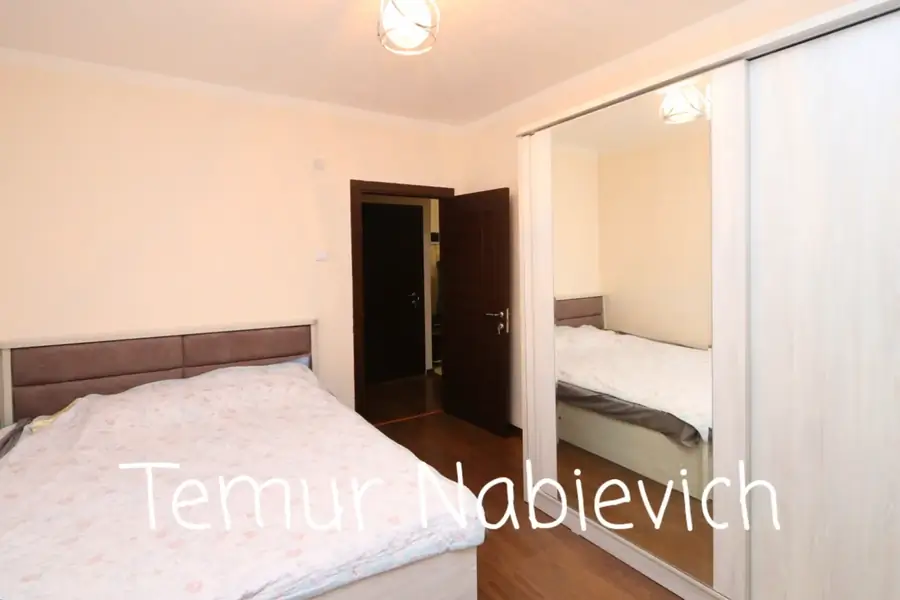 Продается 2-комнатная квартира − 62 м²