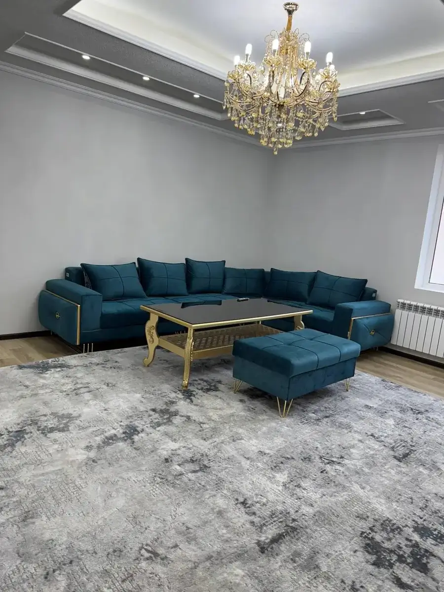 Сдается 3-комнатная квартира − 98.5 м²