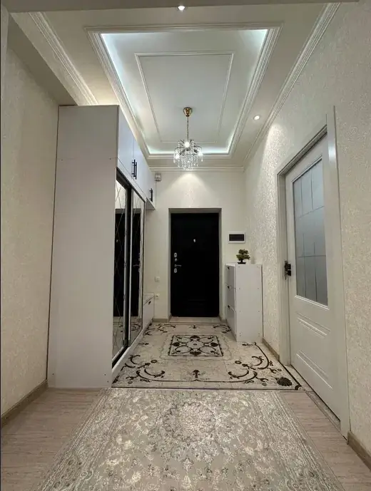 Продается 4-комнатная квартира − 110 м²