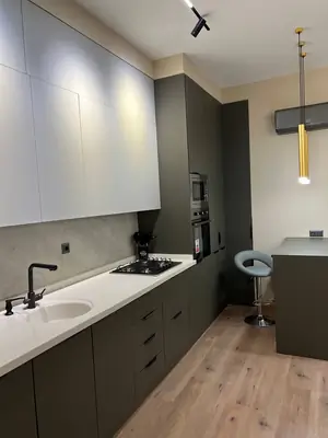 Сдается 3-комнатная квартира − 86 м²