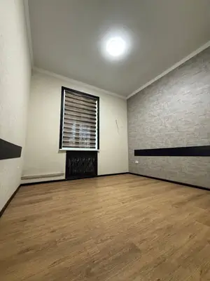 Ofis − 82 m², 1/4 qavat