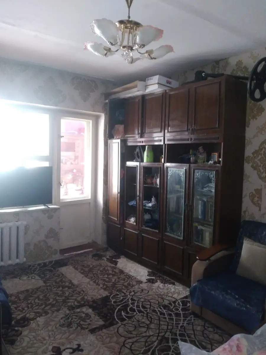 Продается 2-комнатная квартира − 435 м²