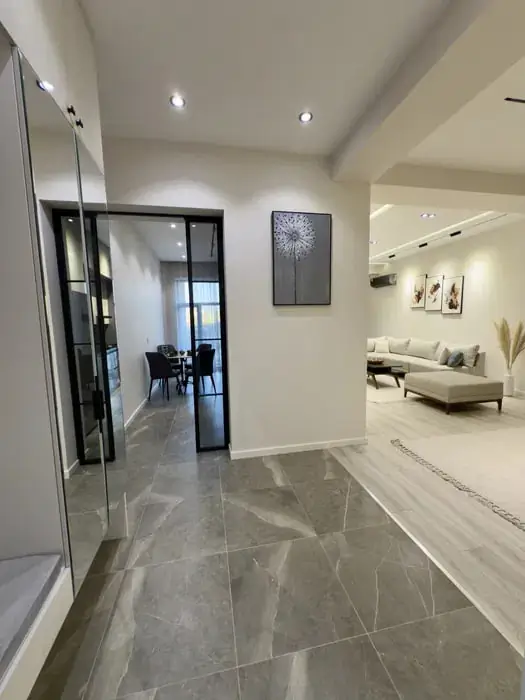 Продается 2-комнатная квартира − 83 м²