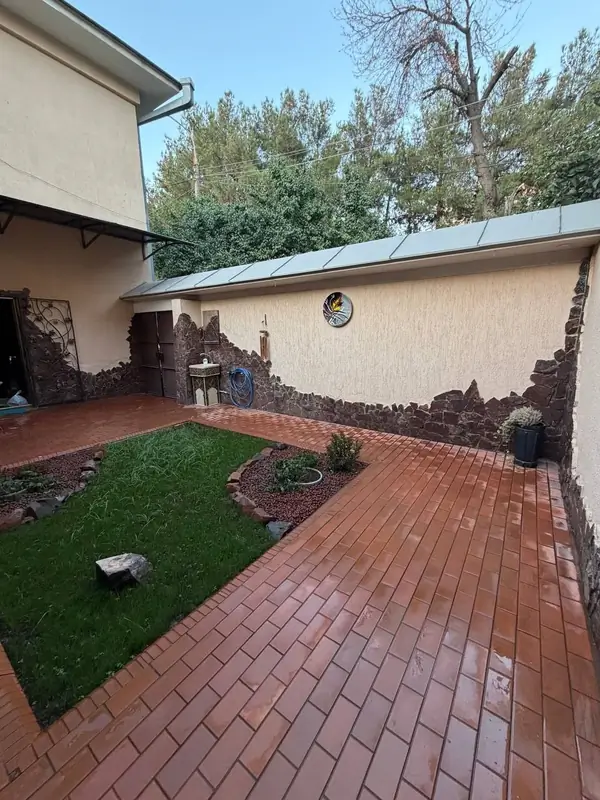 Ijaraga 2 qavatli taunxaus − 96 m²