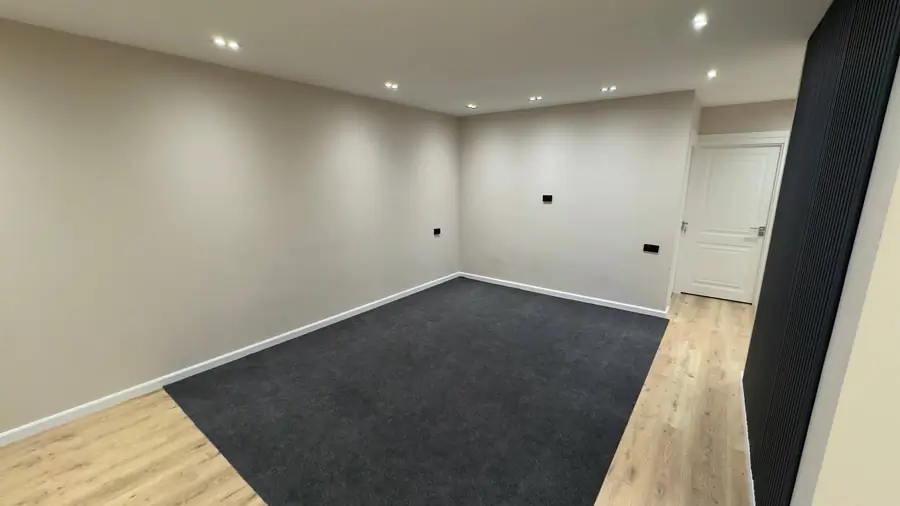 3 xonali kvartira sotiladi − 65 m²