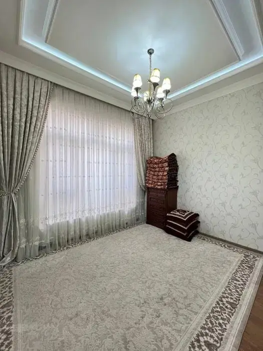 2 qavatli uy sotiladi − 210 m²