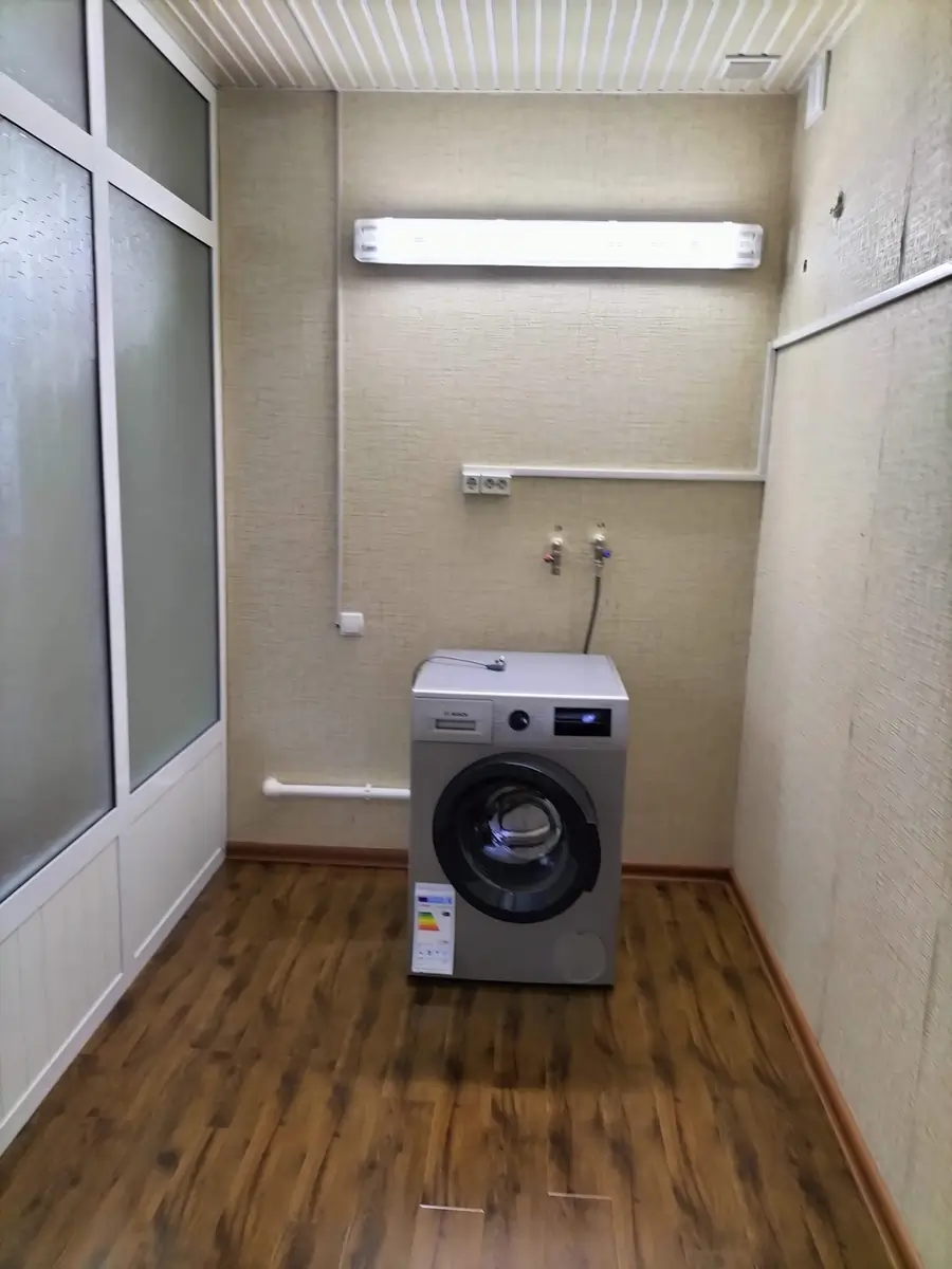 Ijaraga 2 qavatli uy − 200 m²