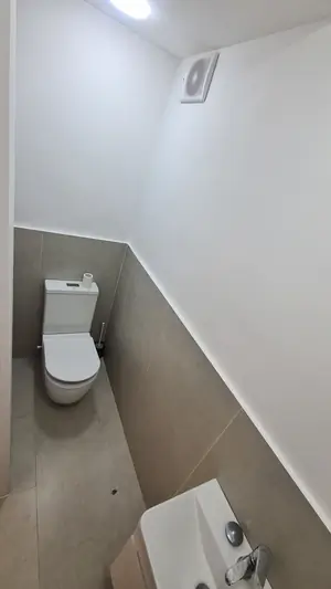 Ijaraga ofis − 100 m²