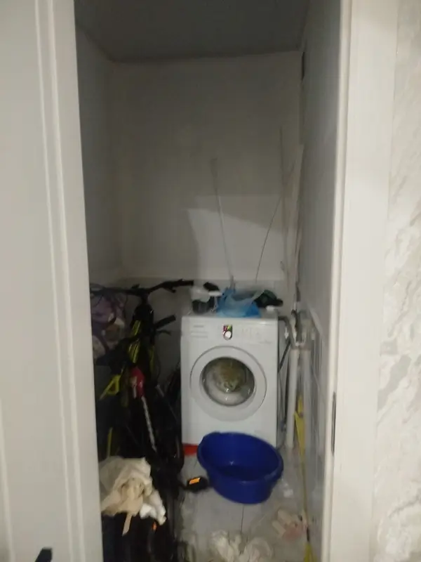3 xonali kvartira sotiladi − 94 m²
