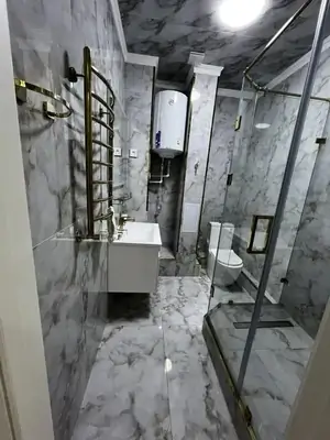 Сдается 2-комнатная квартира − 60 м²