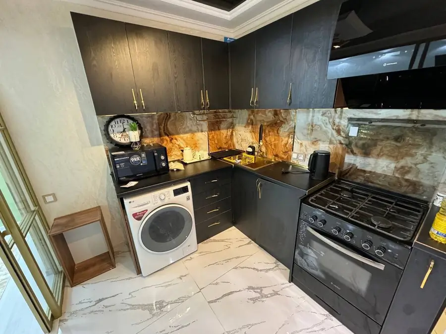 2 xonali kvartira sotiladi − 60 m²