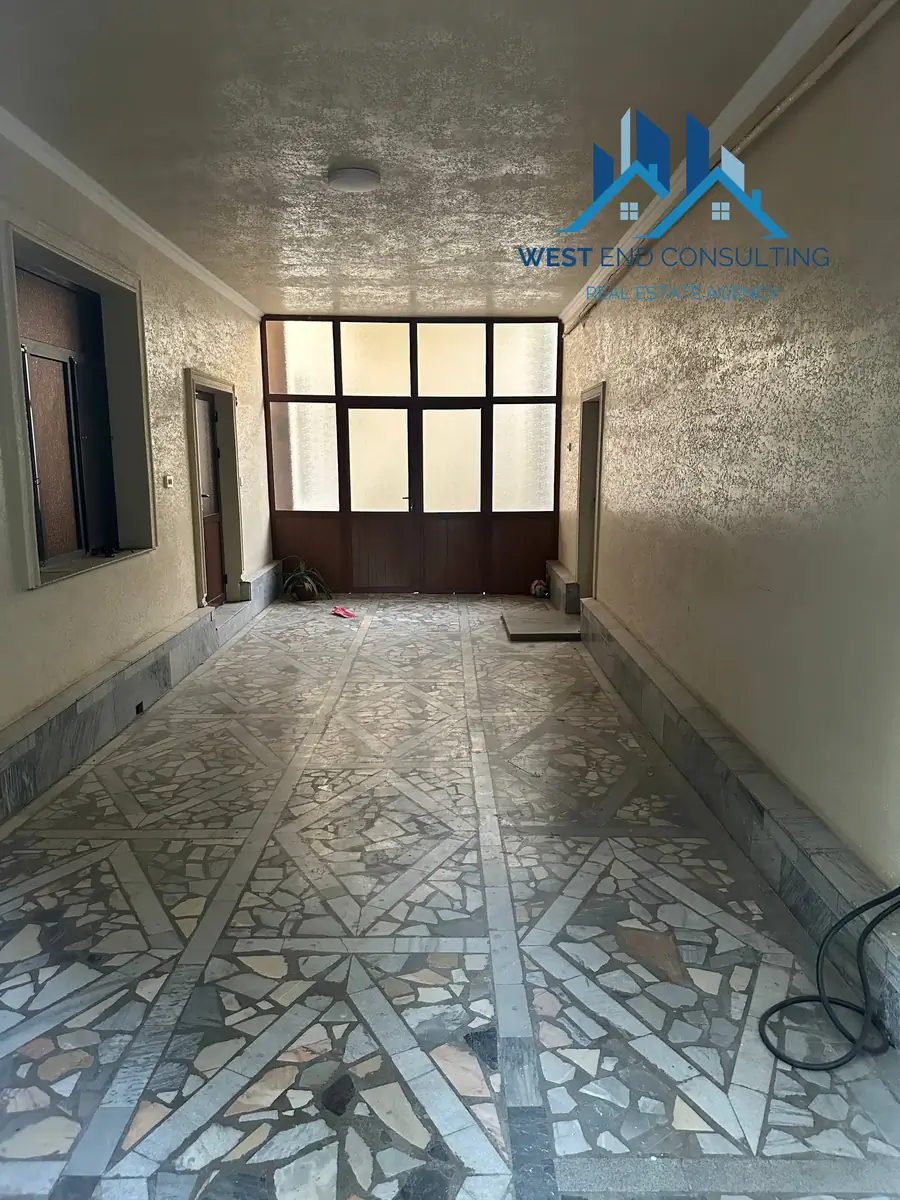 Ijaraga 2 qavatli uy − 250 m²