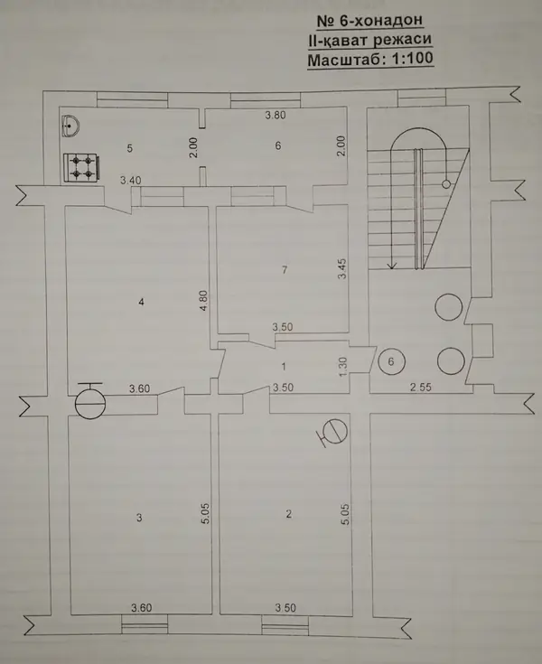 4 xonali kvartira sotiladi − 84 m²