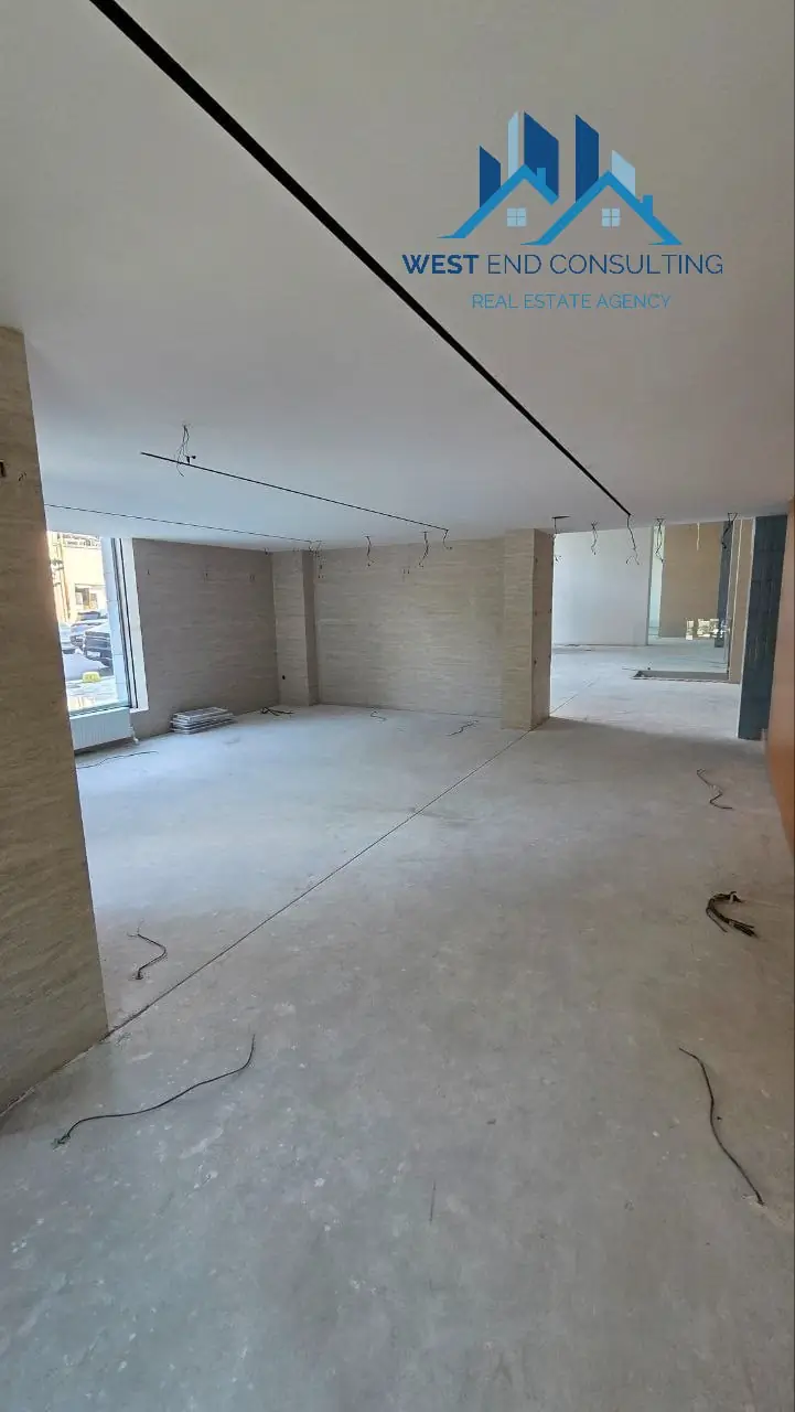 Ijaraga ofis − 374 m²