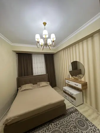 2-комнатная квартира − 70 м², 2/4 этаж