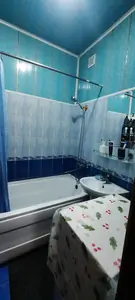 2 xonali kvartira sotiladi − 46 m²