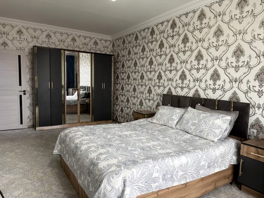 Посуточно 2-комнатная квартира − 70 м²