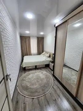 Сдается 2-комнатная квартира − 55 м²