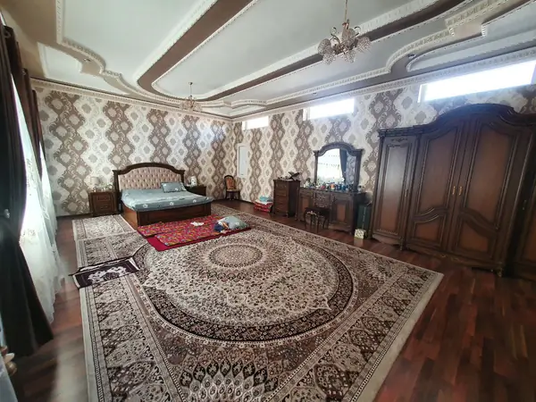 2 qavatli uy − 600 m², 4.5 sot. 