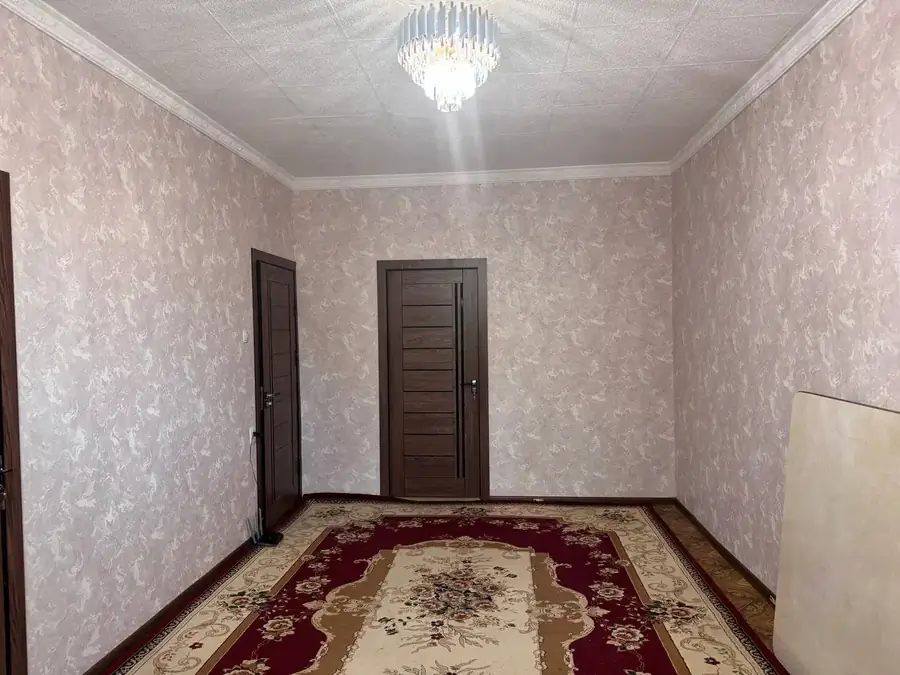 Продается 3-комнатная квартира − 43.5 м²