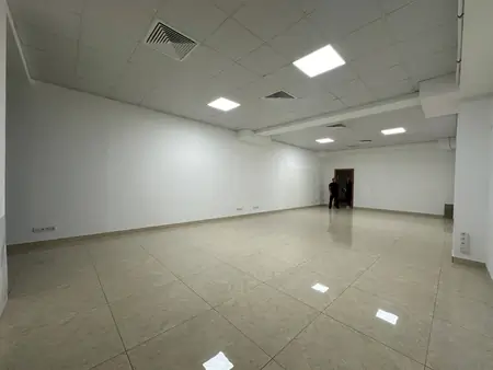 Ofis − 77 m², 6/8 qavat