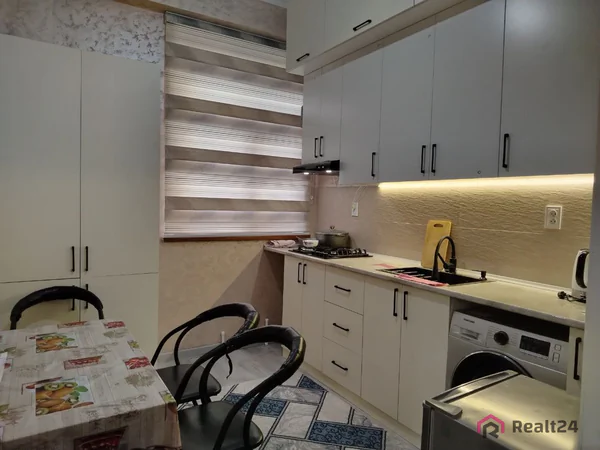 Ijaraga 3 xonali kvartira − 70 m²