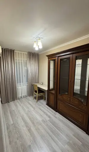 3-комнатная квартира − 70 м², 1/5 этаж
