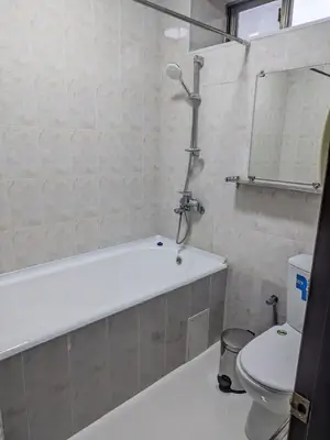 Ijaraga ofis − 400 m²