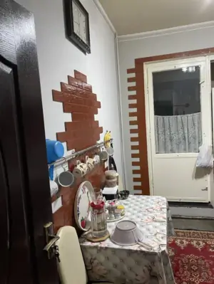 3 xonali kvartira sotiladi − 75 m²