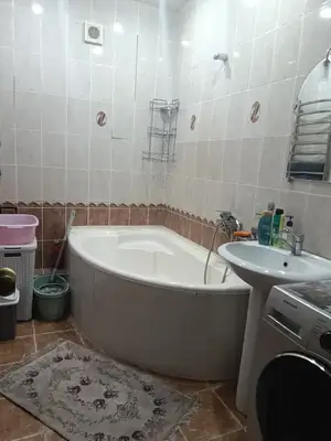 Сдается 3-комнатная квартира − 76 м²