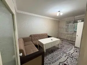 Сдается 2-комнатная квартира − 35 м²