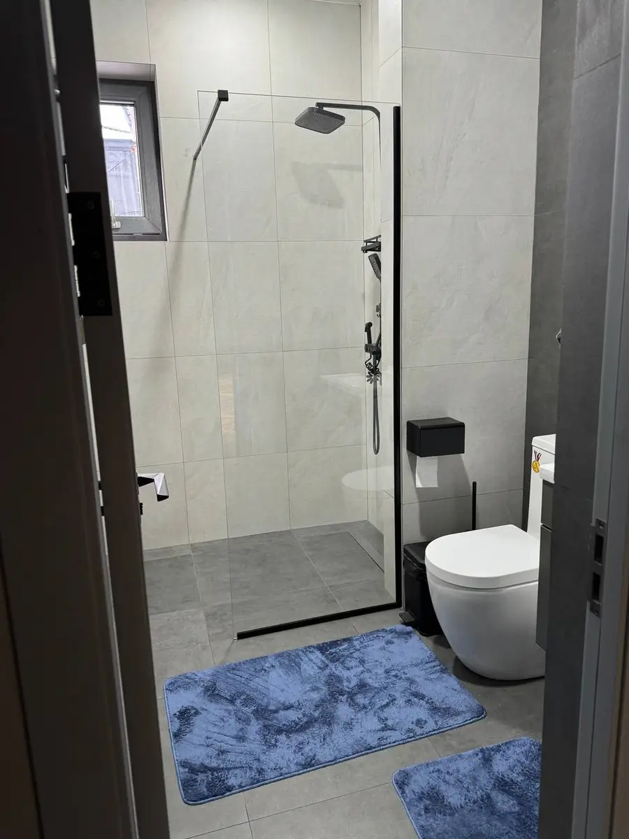 2 qavatli uy sotiladi − 255 m²