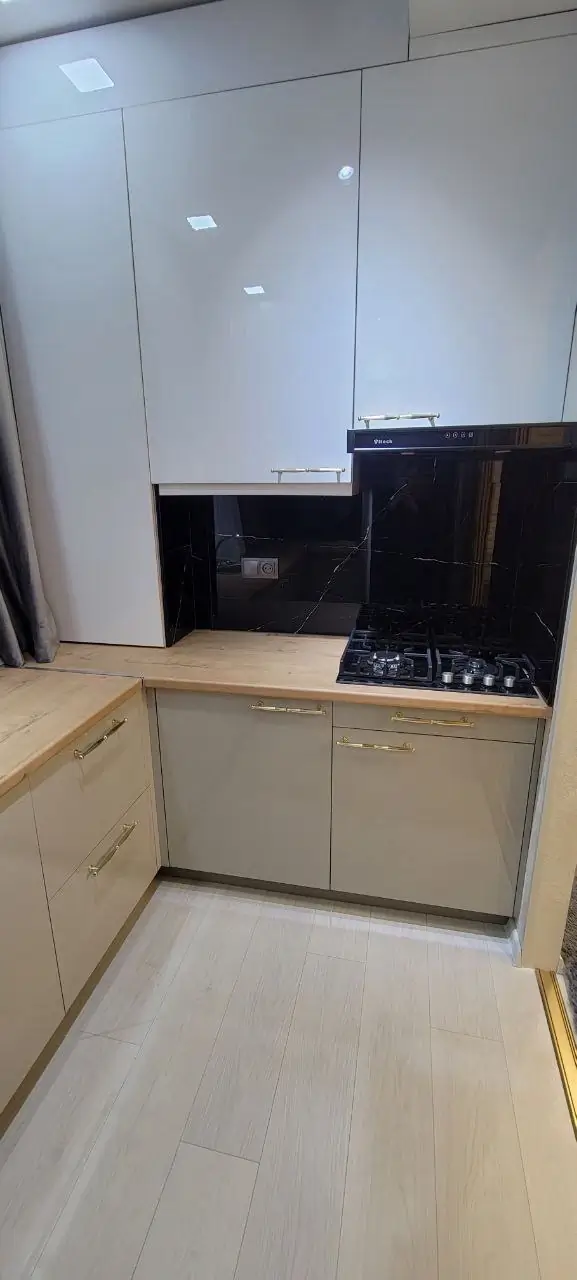 Продается 2-комнатная квартира − 45 м²