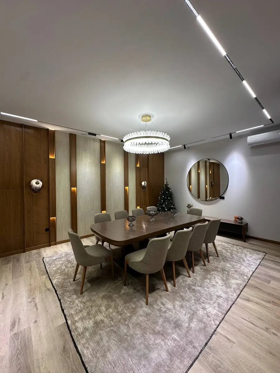 2 qavatli uy sotiladi − 370 m²