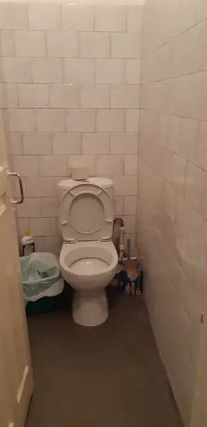 3 xonali kvartira sotiladi − 72 m²
