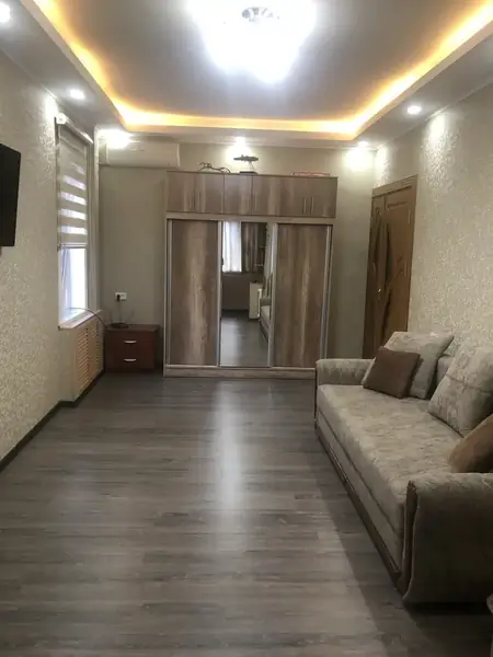 2-комнатная квартира − 60 м², 2/5 этаж