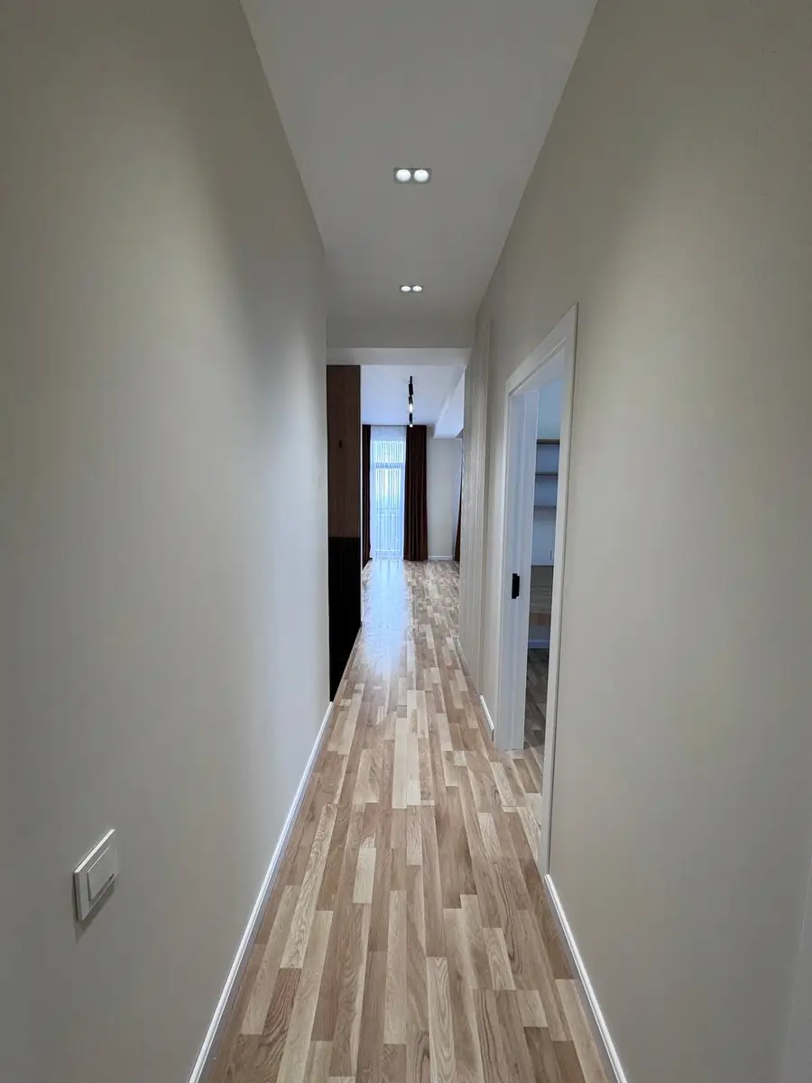 Продается 3-комнатная квартира − 89 м²