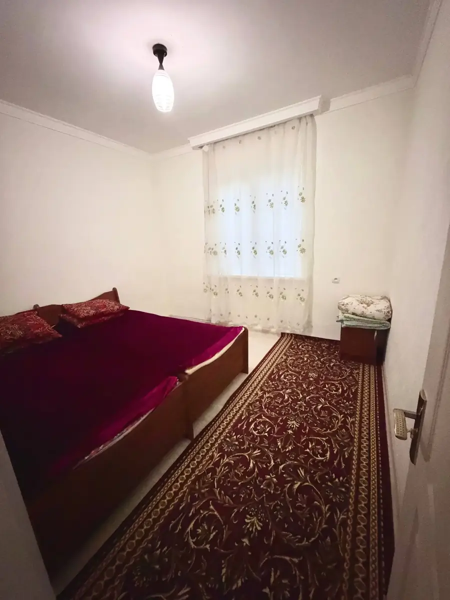 Ijaraga 1 qavatli uy − 400 m²