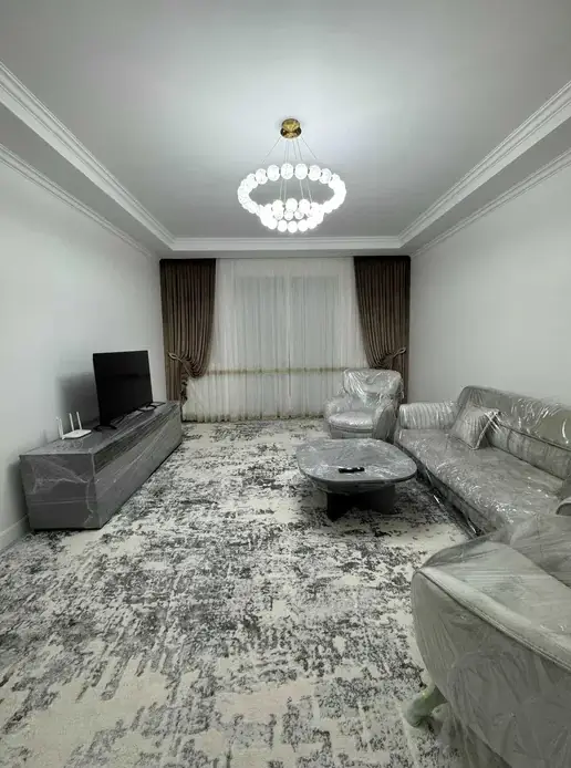 3 xonali kvartira sotiladi − 95 m²